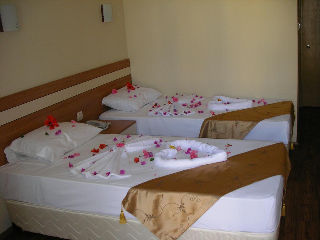 Ercan Han Hotel İçmeler Rom bilde